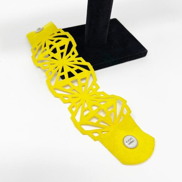 URBAN LACE Crystalline Vegan Ultra Suede Bracelet - Picture 6 of 6